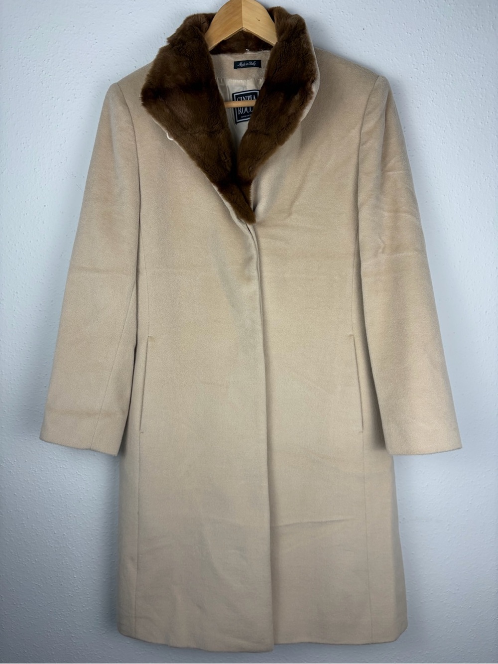 Cinzia Rocca Cream Wool Coat with Brown Mink Fur Collar Italy